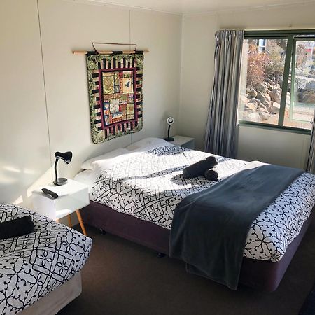 Tailor Made Tekapo Accommodation - Hostel เลคเทคาโป ภายนอก รูปภาพ