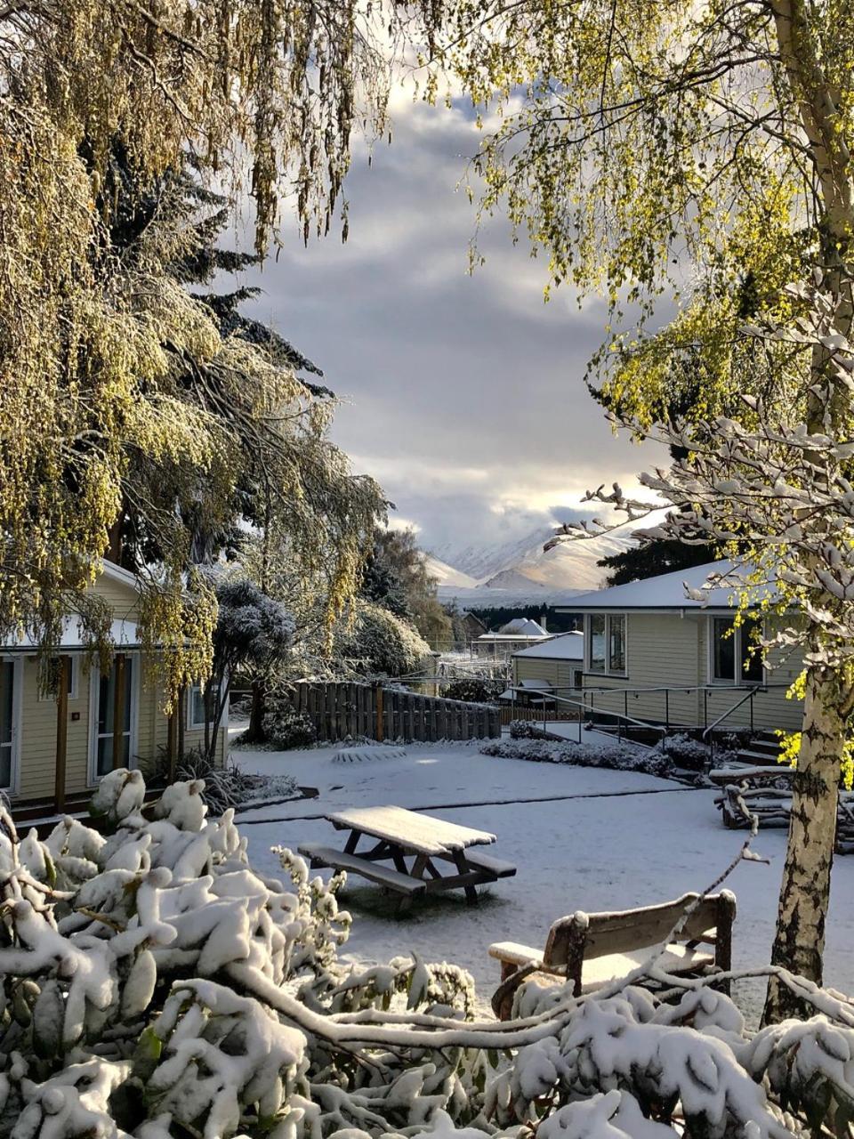 Tailor Made Tekapo Accommodation - Hostel เลคเทคาโป ภายนอก รูปภาพ