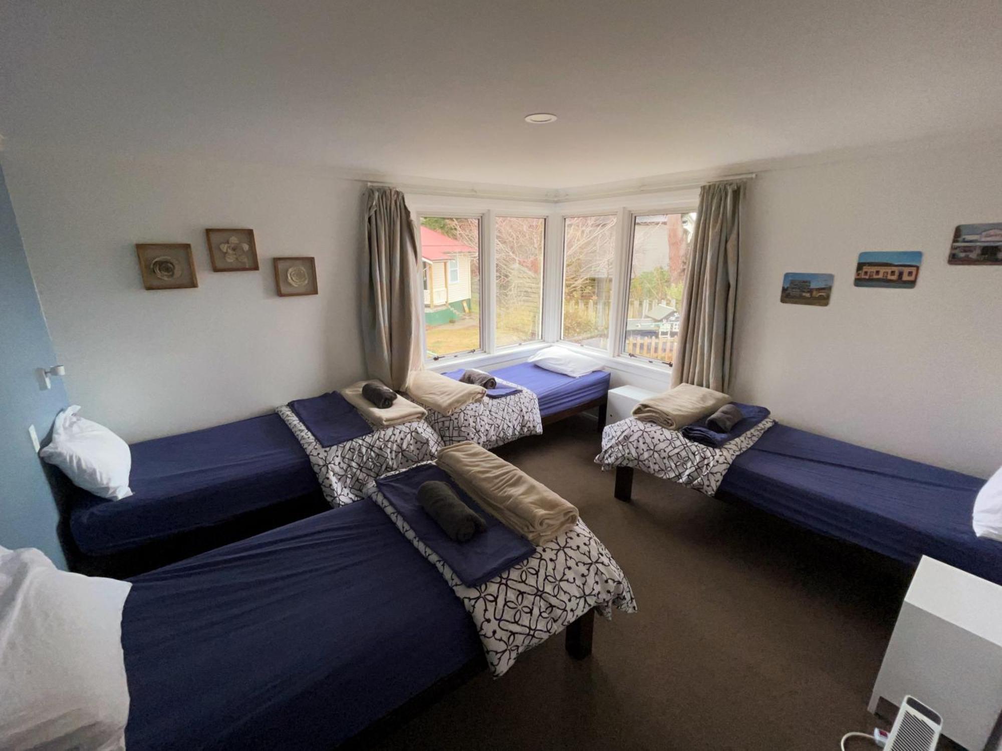 Tailor Made Tekapo Accommodation - Hostel เลคเทคาโป ภายนอก รูปภาพ